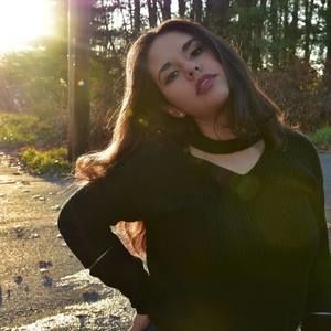 Meet your Posher, Valentina